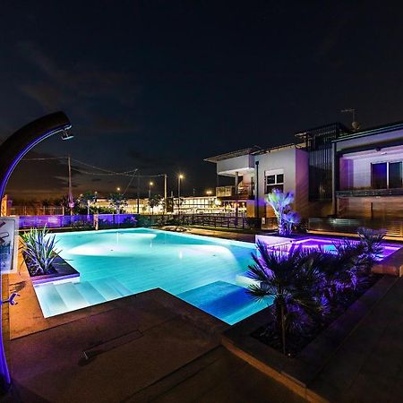 Una Terrazza Sul Lago A2 Con Piscina By Wonderful Italy Lejlighed Peschiera del Garda Eksteriør billede