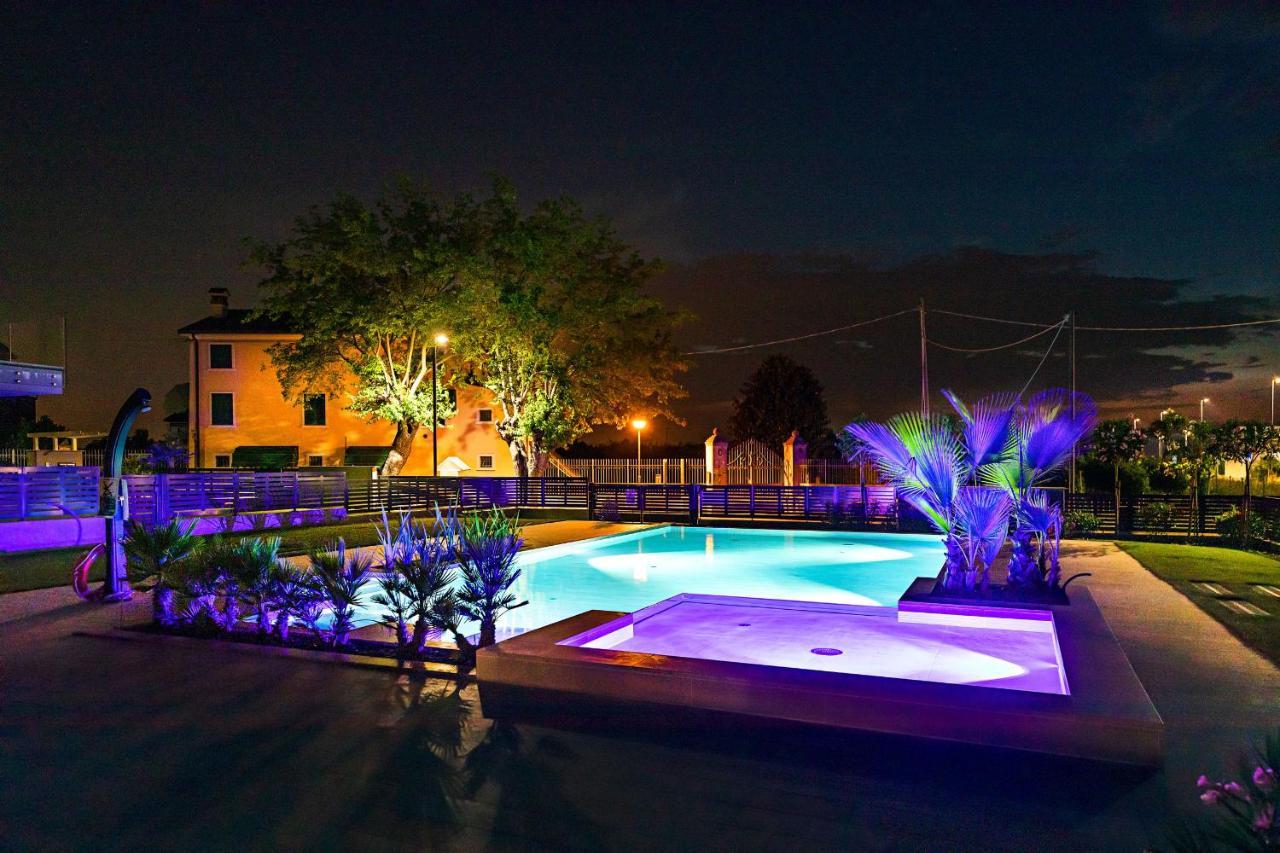Una Terrazza Sul Lago A2 Con Piscina By Wonderful Italy Lejlighed Peschiera del Garda Eksteriør billede